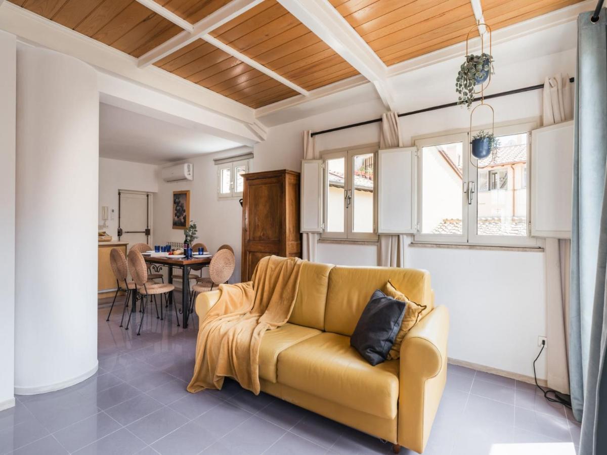 The Best Rent - Two-Bedroom Apartment With Terrace Near Trevi Fountain Rome Bagian luar foto