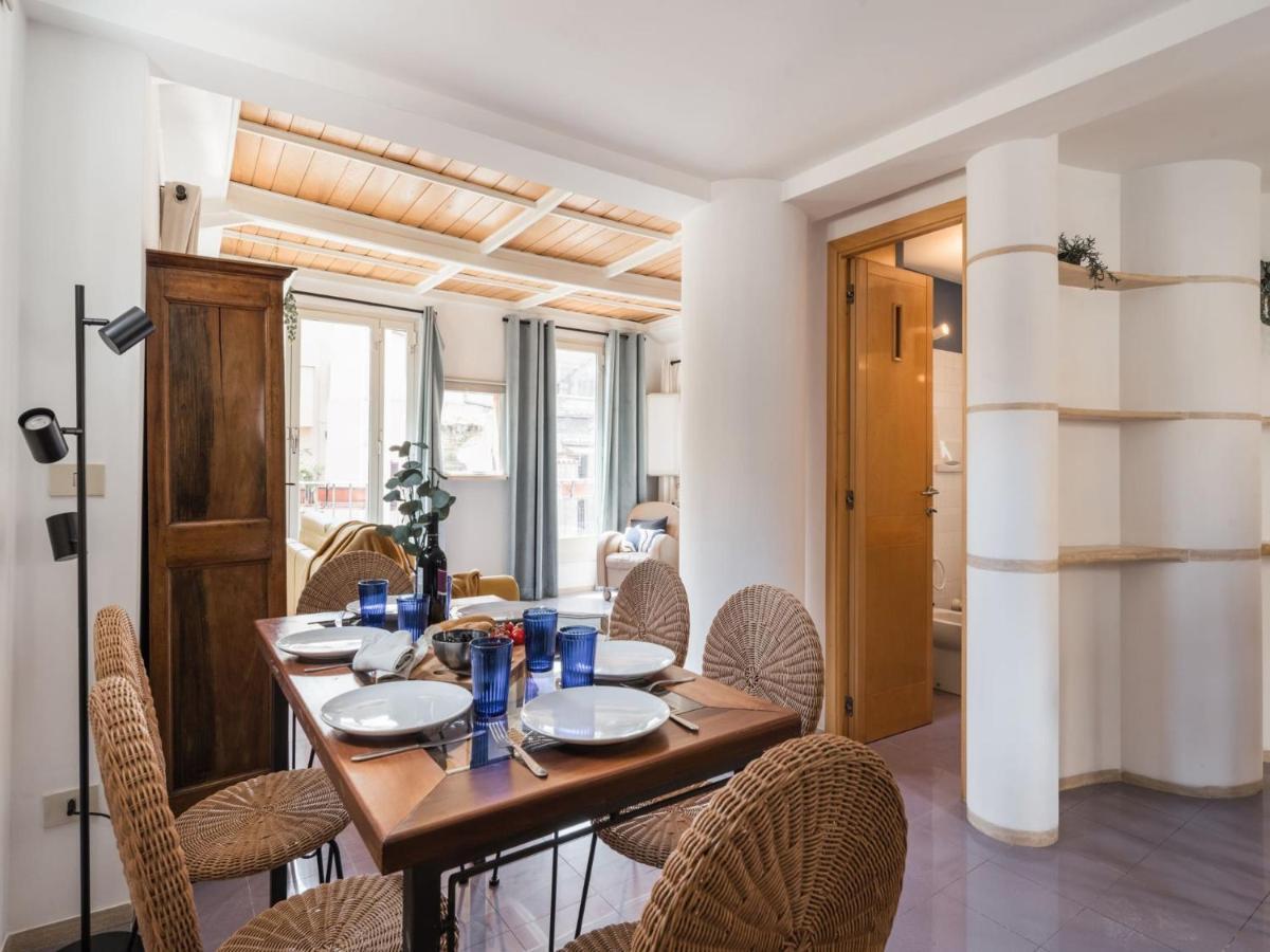 The Best Rent - Two-Bedroom Apartment With Terrace Near Trevi Fountain Rome Bagian luar foto