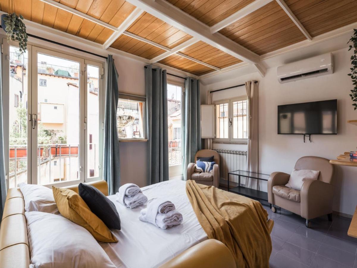 The Best Rent - Two-Bedroom Apartment With Terrace Near Trevi Fountain Rome Bagian luar foto