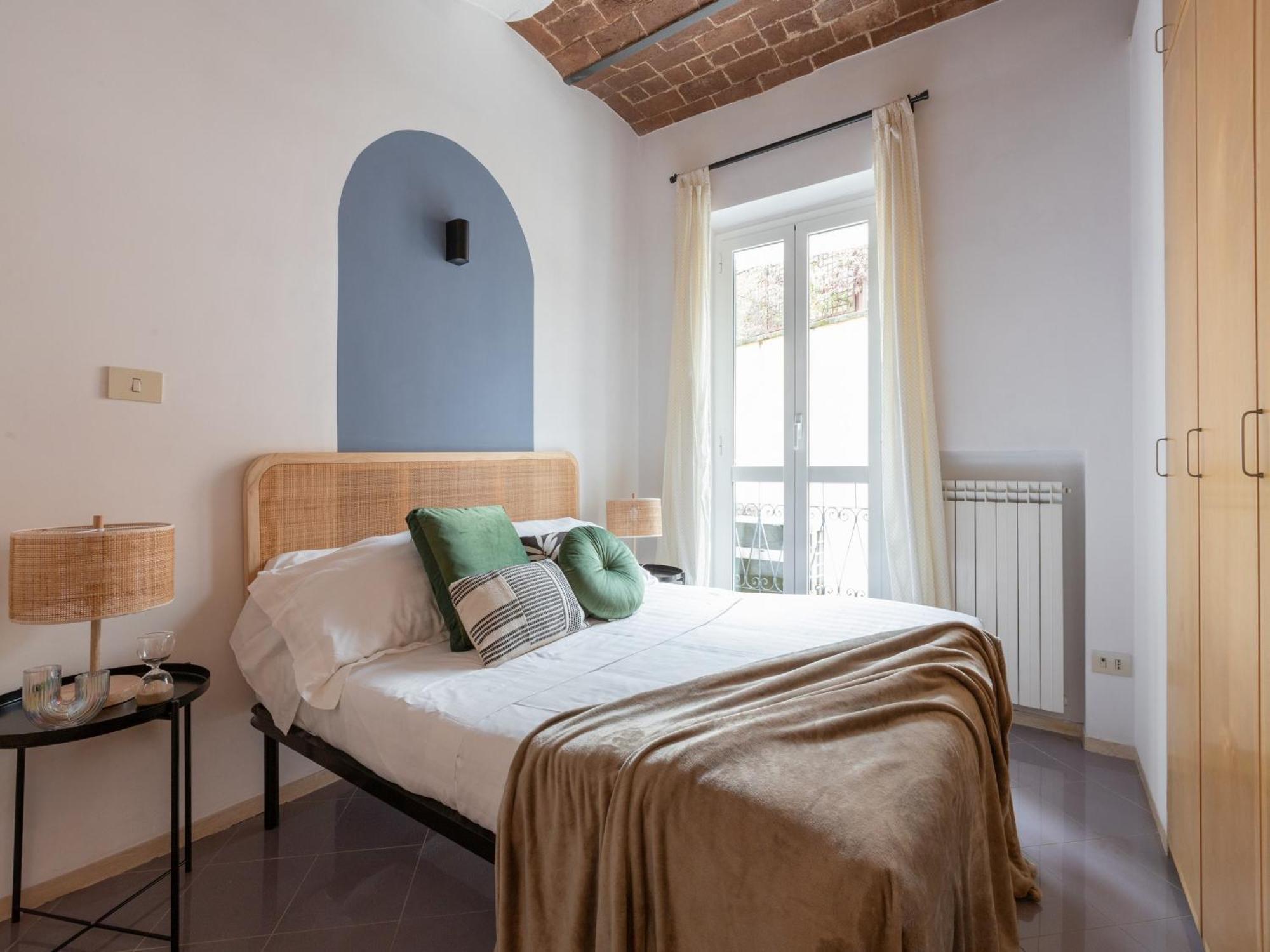 The Best Rent - Two-Bedroom Apartment With Terrace Near Trevi Fountain Rome Bagian luar foto